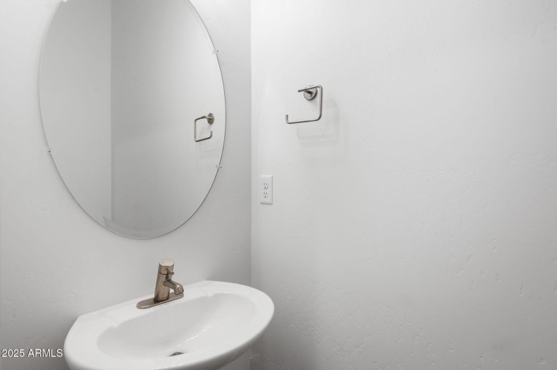 31-Powder Room