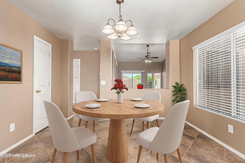 10-Port-Royale - Dine In Kitchen - Stage