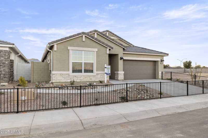 2-web-or-mls-9428-n-178th-dr