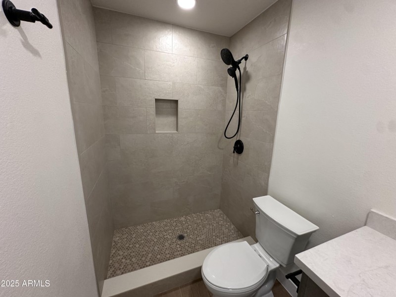HALL SHOWER