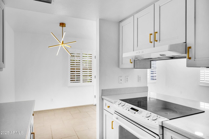 8017 E Glenrosa Ave-12