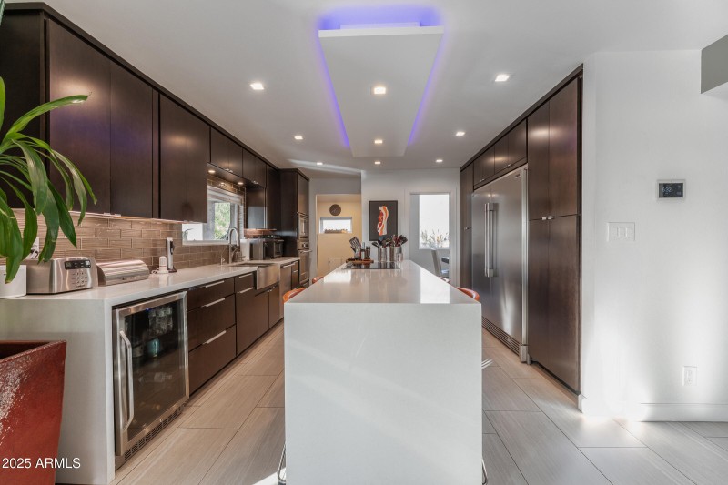 Kitchen02