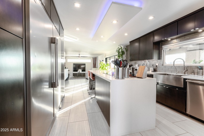 Kitchen04