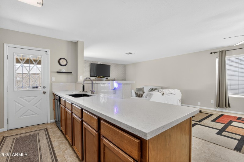 53rd Kitchen Pic 3