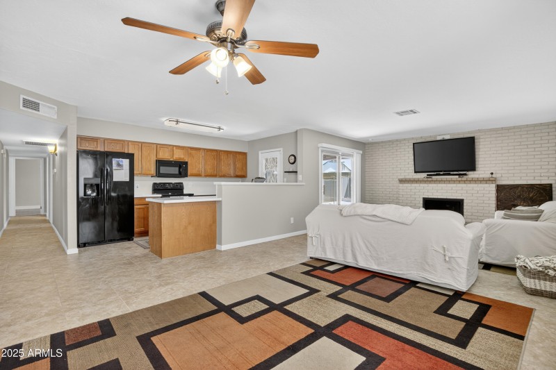 53rd Family Room Pic 3