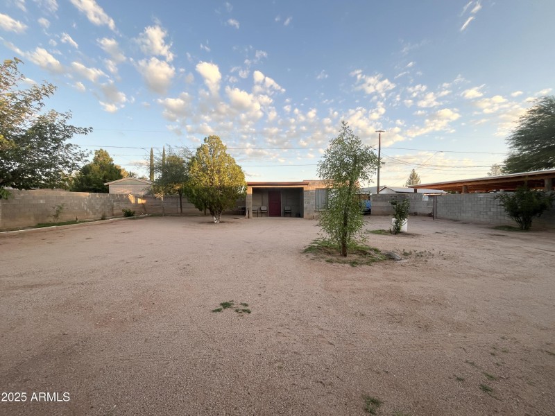 private yard