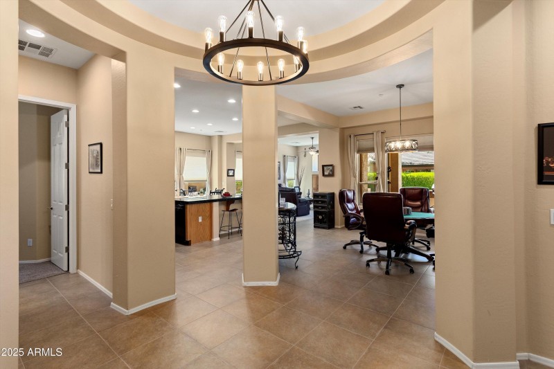 ATTRACTIVE ROTUNDA