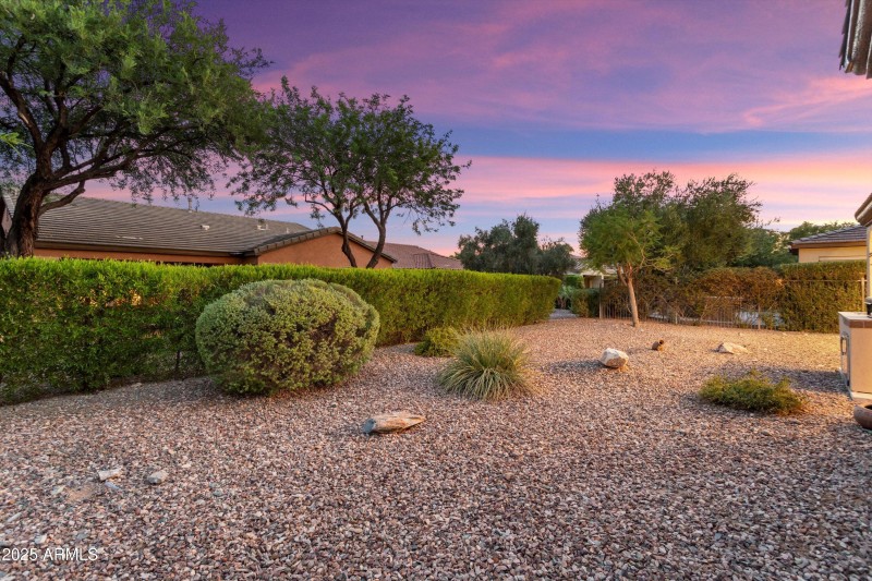 SPACIOUS BACKYARD