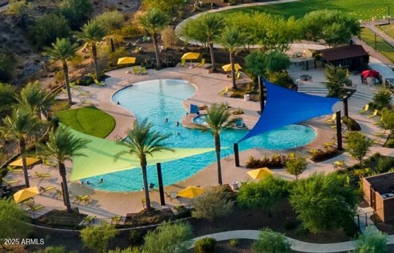 KIVA CLUB HEATED POOL