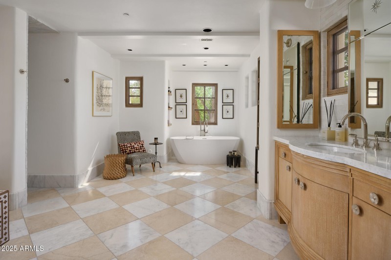 primarybathroom