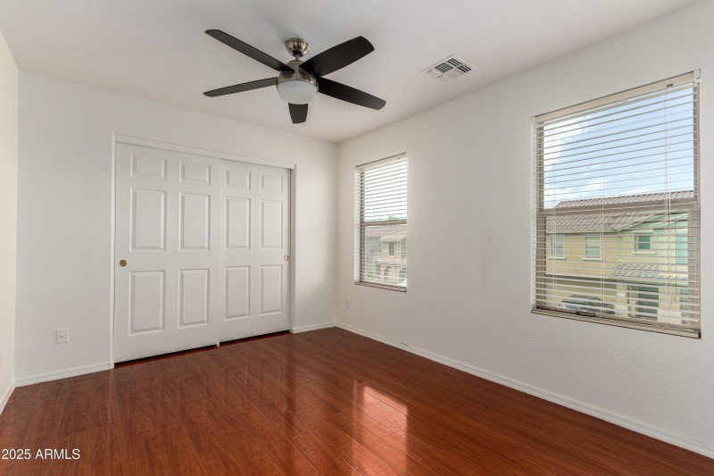 31 Jamestown