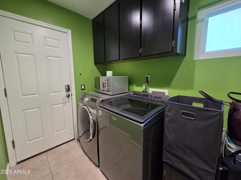 2338 Laundry room