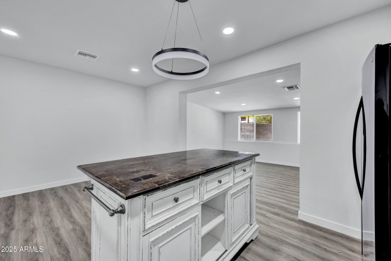 7602 E Thomas Rd-17