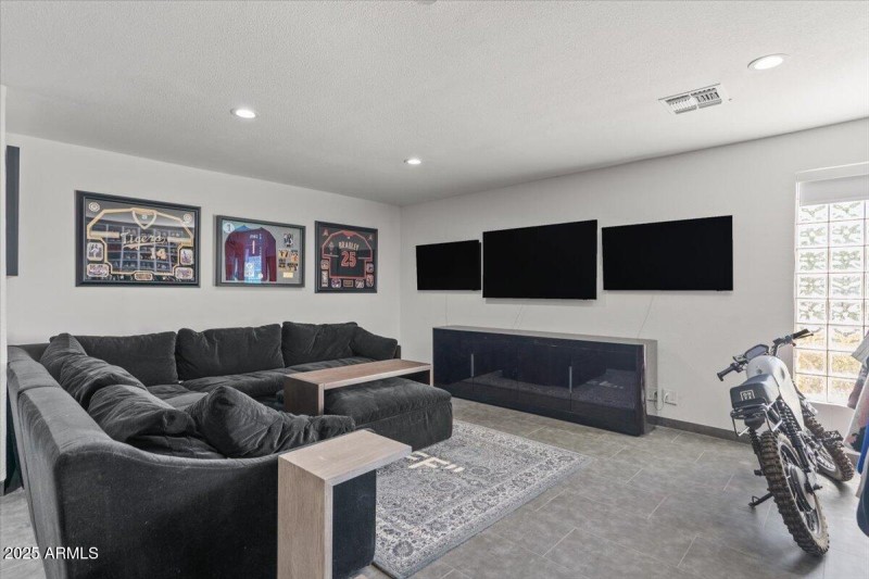 24-Bonus Room
