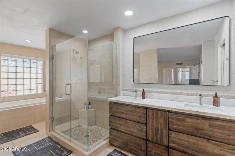 32-Primary bathroom