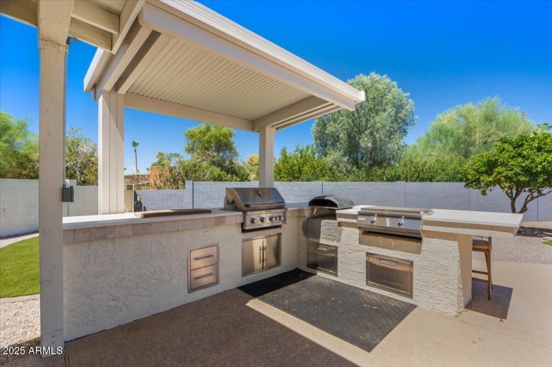 48-Built in BBQ