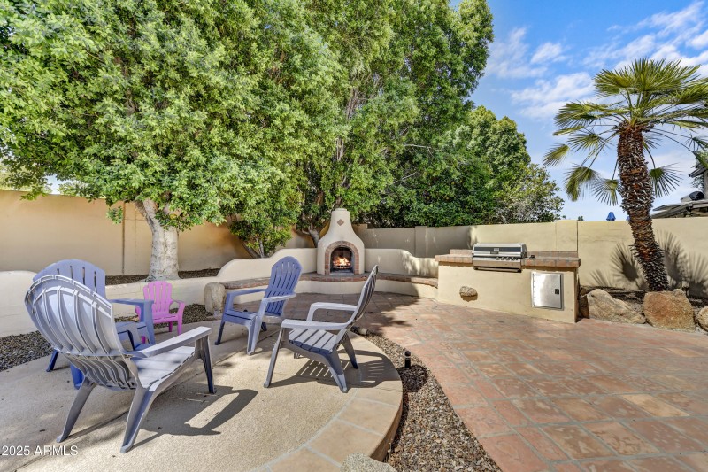 21-Patio Dining