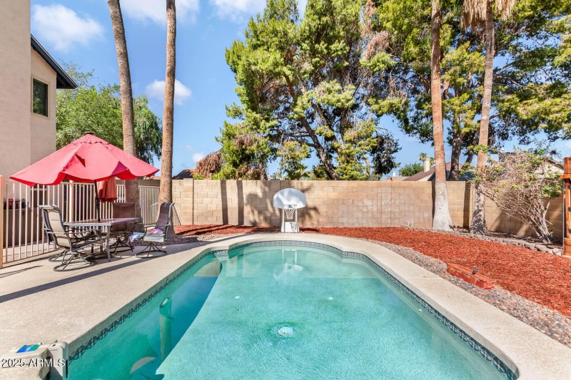 3808-W-Whitten-St-MLS-18