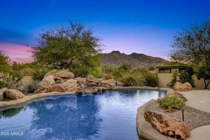 Pool Detail View