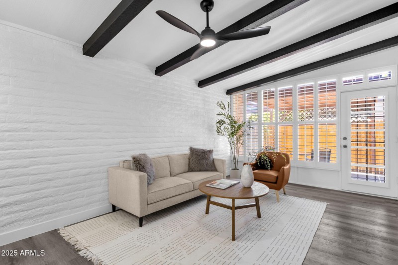 15-web-or-mls-3036-n-32nd-st-314