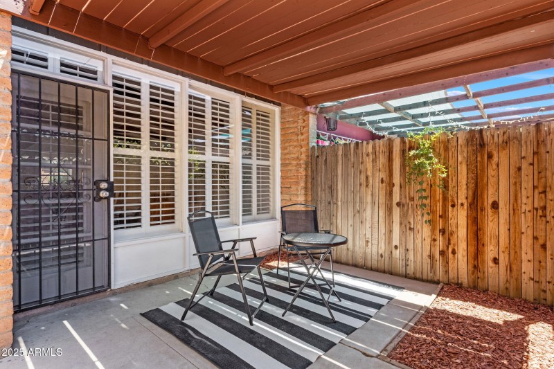 28-web-or-mls-3036-n-32nd-st-314