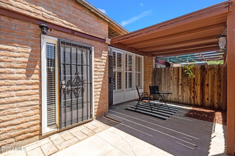 32-web-or-mls-3036-n-32nd-st-314