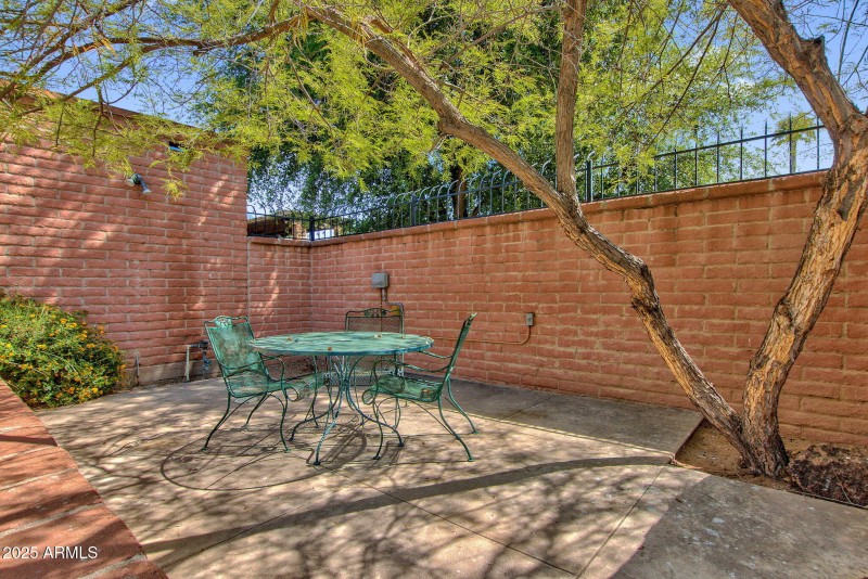 46-web-or-mls-3036-n-32nd-st-314