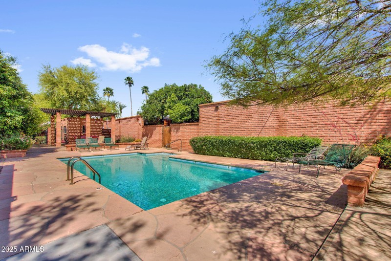 45-web-or-mls-3036-n-32nd-st-314