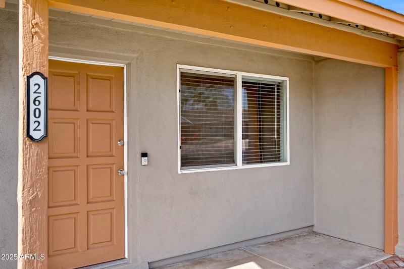2602 W Fremont Dr-4
