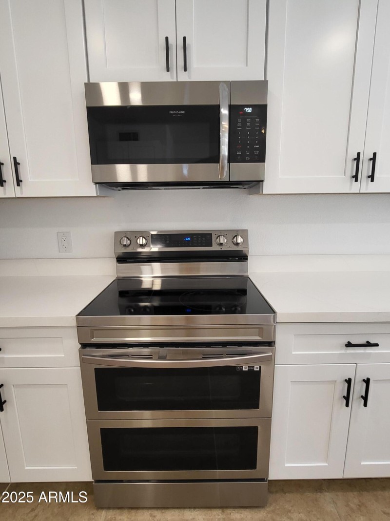 STAINLESS STELL APPLIANCES