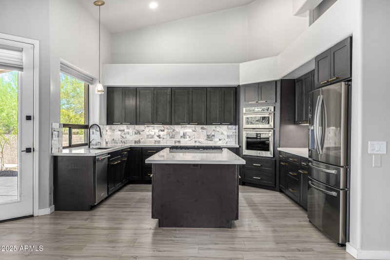 Chef’s Kitchen with Island