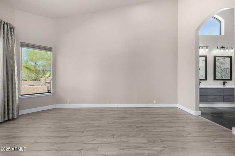 Bedroom Facing Ensuite Bath