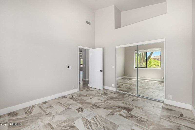 Spacious Bedroom Retreat