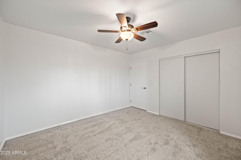 2946 W Villa Maria Dr Phoenix AZ 85053-2