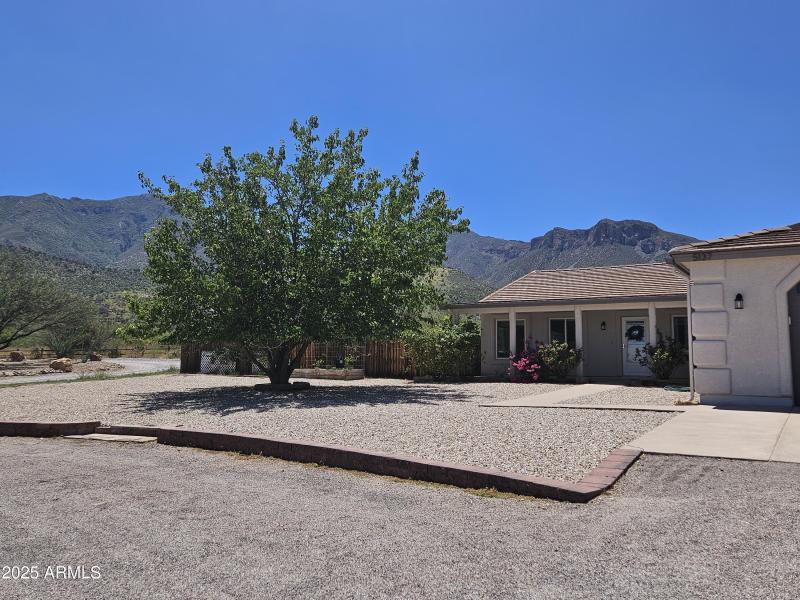 frontyard west view