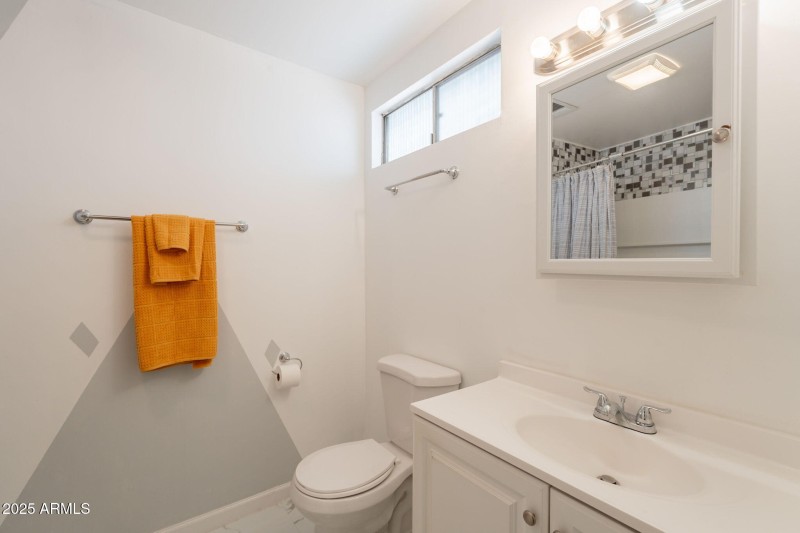 26-web-or-mls-Broadway-26