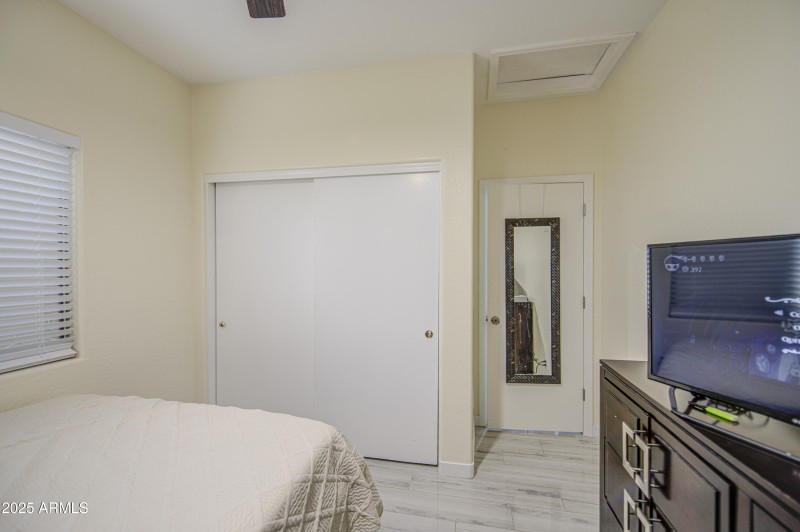 Bedroom 2-pic 2