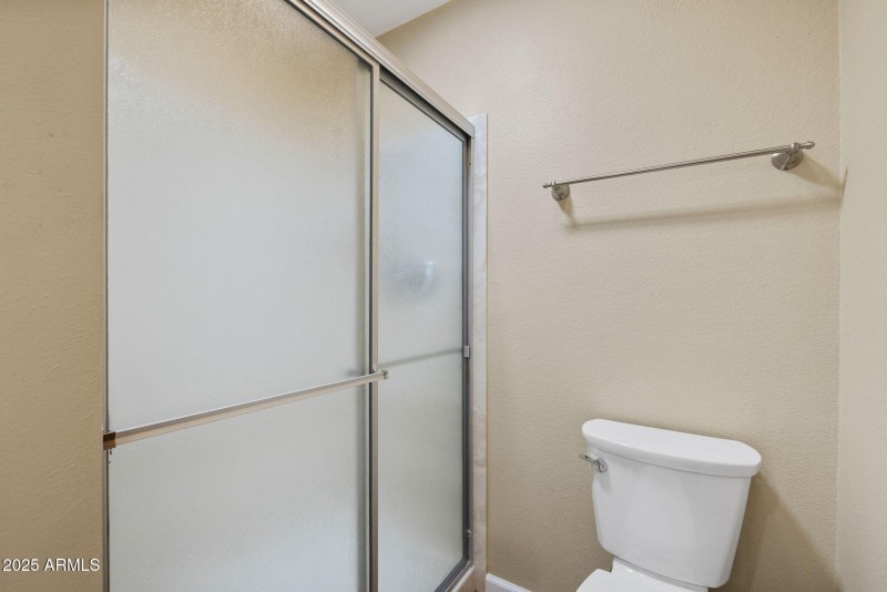 14-Primary Bathroom_2