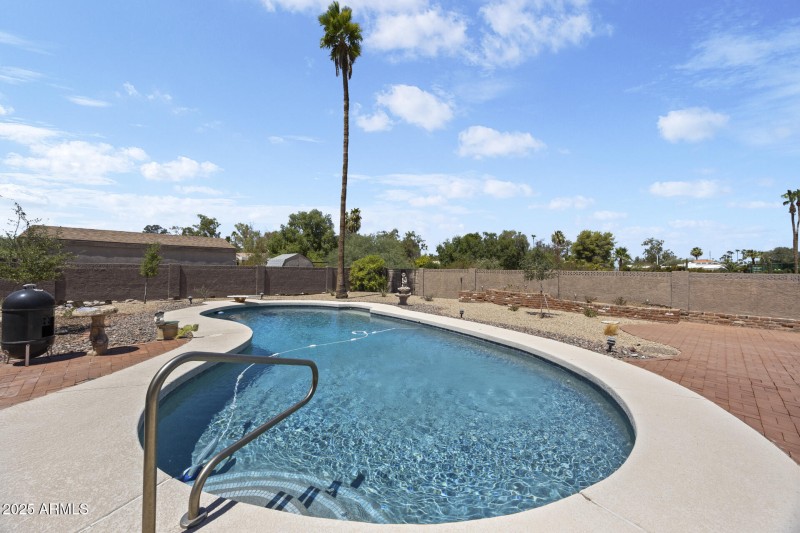 pool