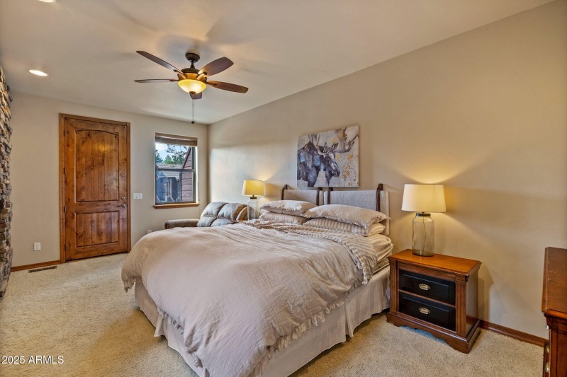 LOCKOUT BEDROOM 3