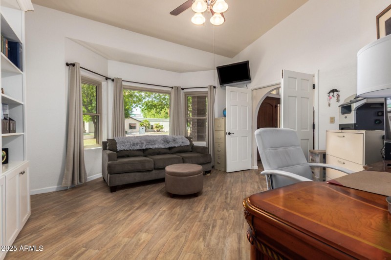 BR 3/office