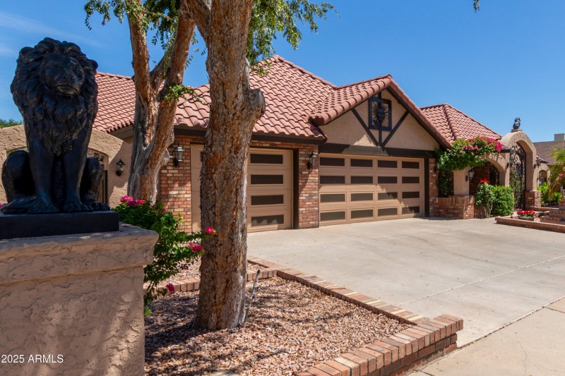 great location, close to freeways