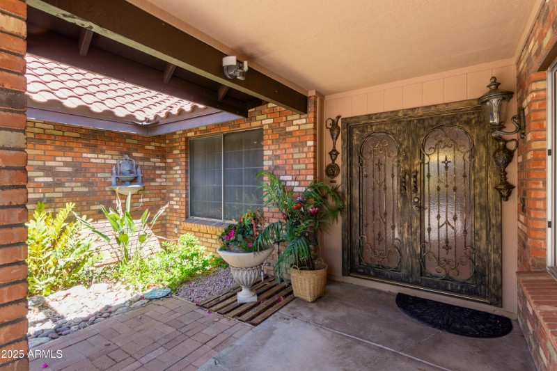 private gated courtyard