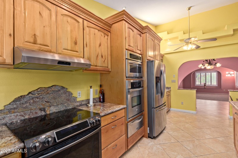 gourmet kitchen