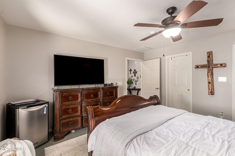 Master Bedroom_3