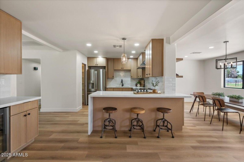 10-Kitchen
