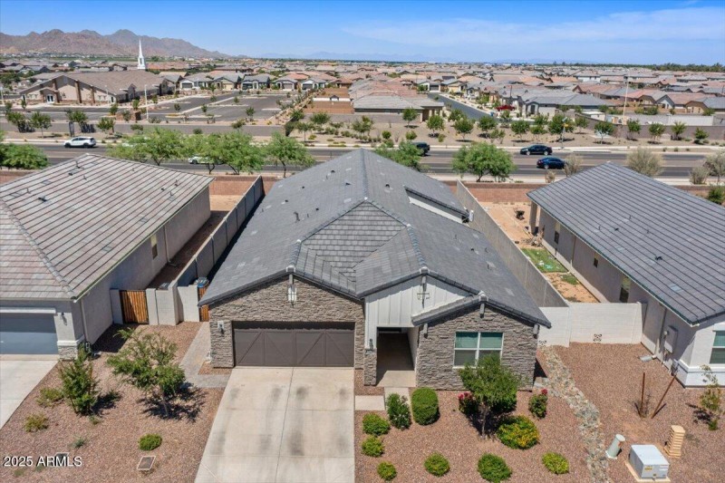 02-Aerial front of home