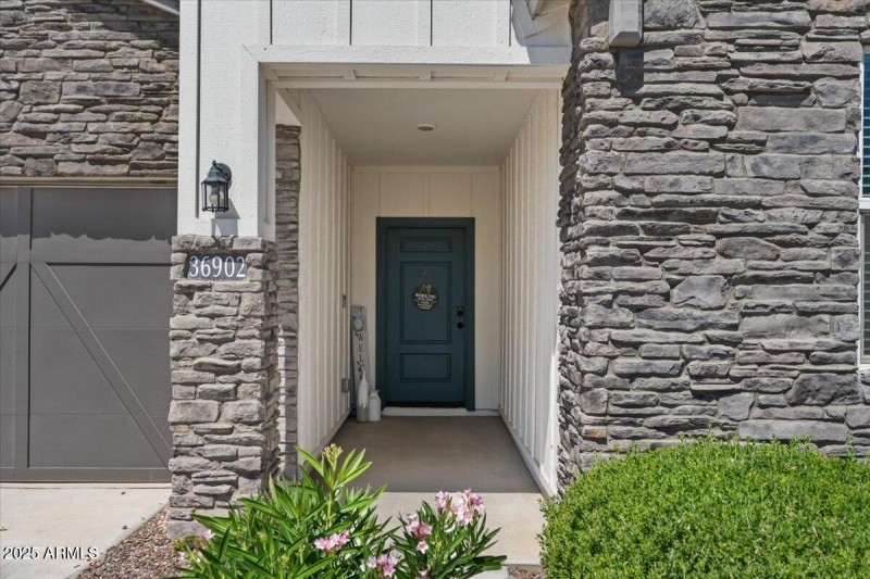 07-Front entry