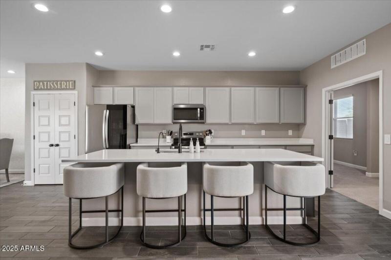 13-Kitchen