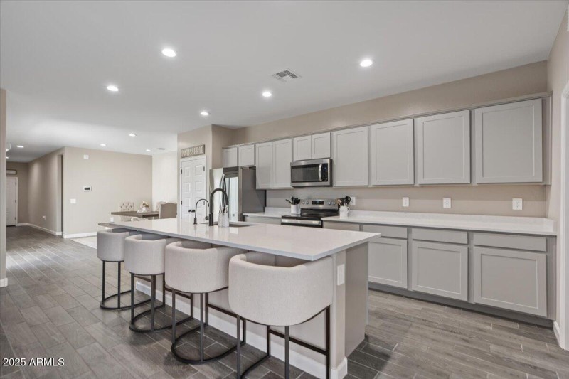 14-Kitchen